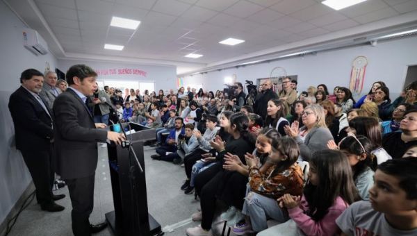 Kicillof inauguró el Centro Educativo Complementario (CEC) N°802 de Berisso