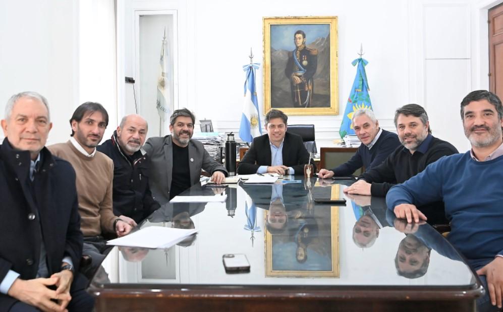 Kicillof recibió a intendentes de la región capital