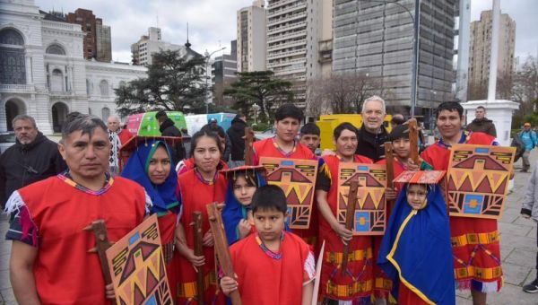 Con una multitudinaria convocatoria, se realizó en La Plata la escenificación del Inti Raymi