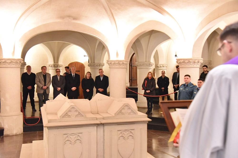 Alak encabezó un homenaje a Dardo Rocha a 103 años de su fallecimiento