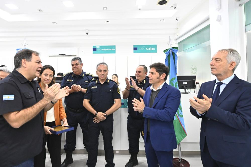 Se inauguró la primera farmacia exclusiva para el personal policial