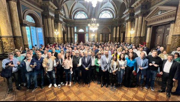 Alak lanzó la Escuela Municipal de Gobierno para promover la formación y la convivencia democrática