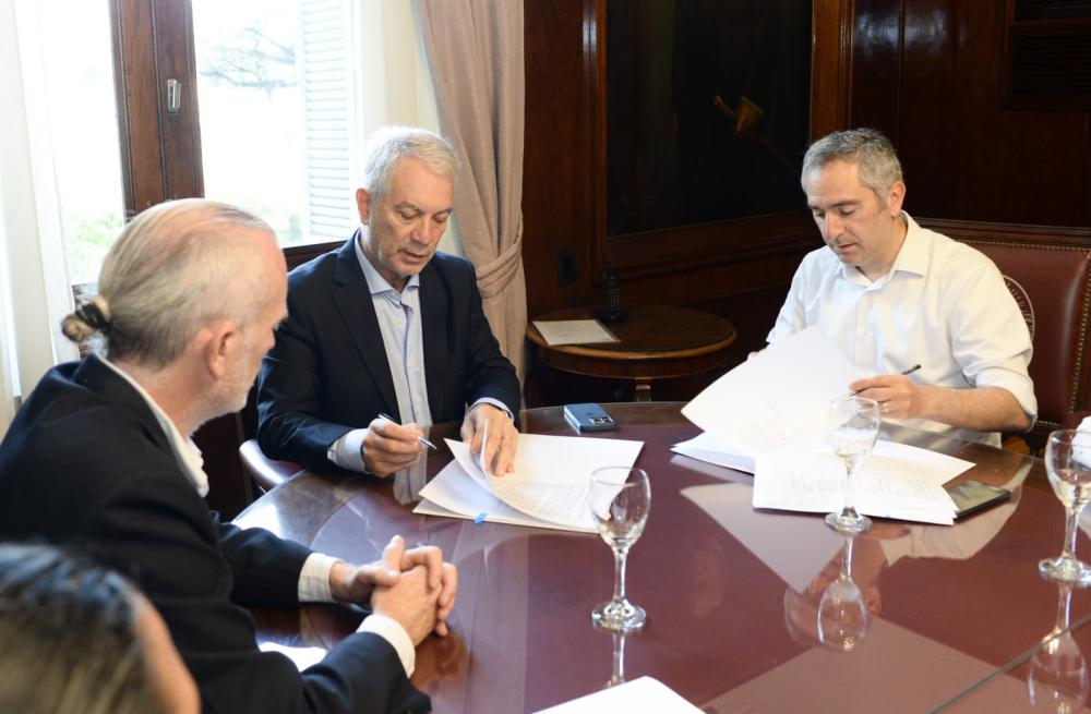 Municipio, Provincia y La UNLP promueven acuerdo para garantizar alimentos de calidad en las escuelas de La Plata