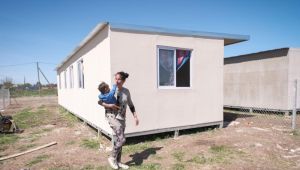 Se completó la relocalización de las familias que vivían en el barrio "Las Vías" del Bosque